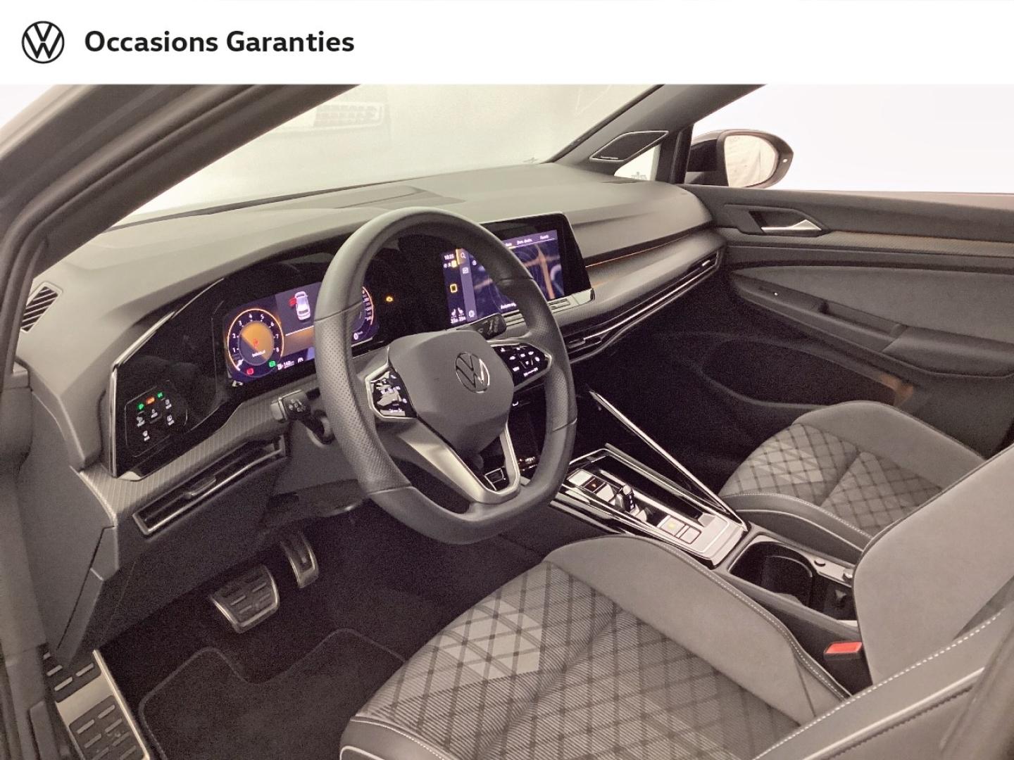 Voitures occasions VOLKSWAGEN GOLF R-Line Mougins