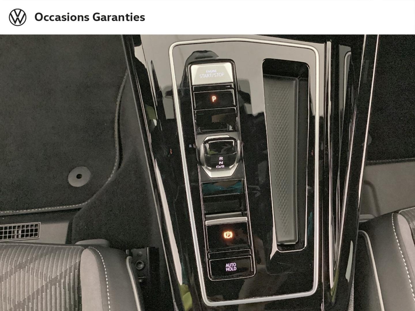 Voitures occasions VOLKSWAGEN GOLF R-Line Mougins