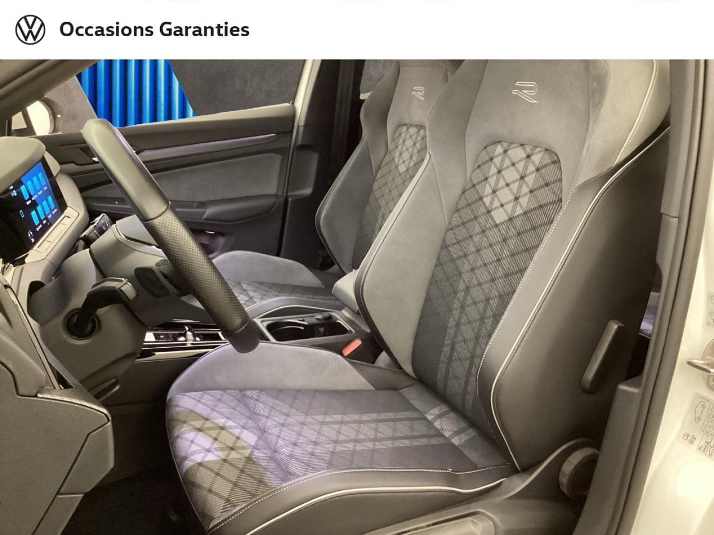 Voitures occasions VOLKSWAGEN GOLF R-Line Mougins