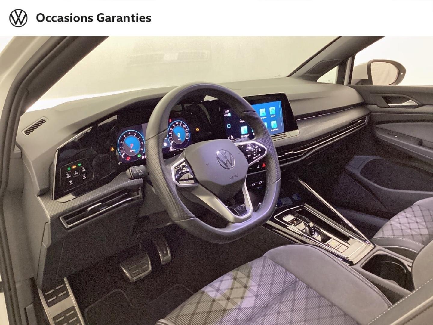 Voitures occasions VOLKSWAGEN GOLF R-Line Mougins