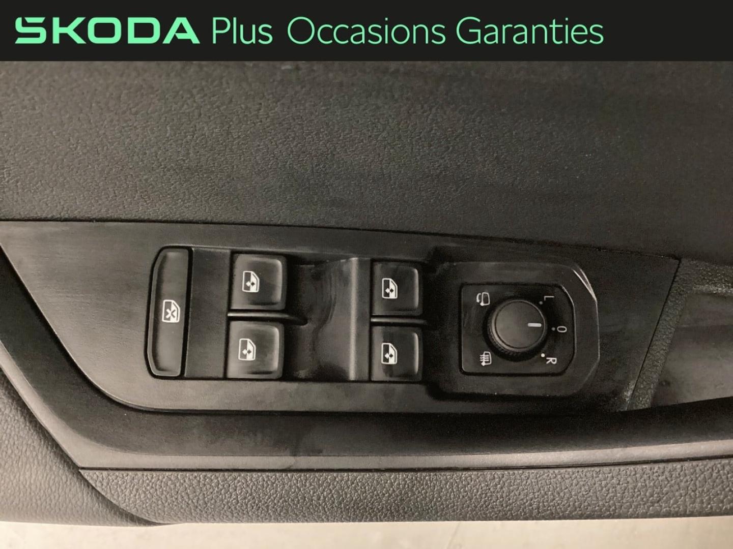 Voitures occasions ŠKODA KAROQ Selection Nice