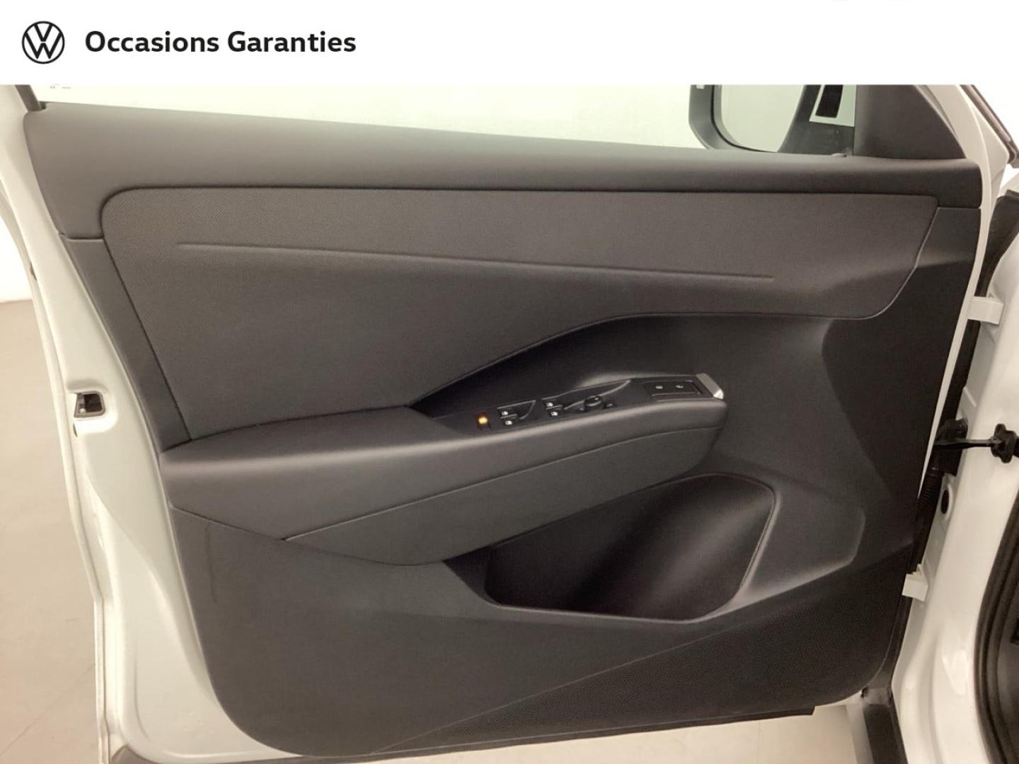 Voitures occasions VOLKSWAGEN T-ROC Life Nice