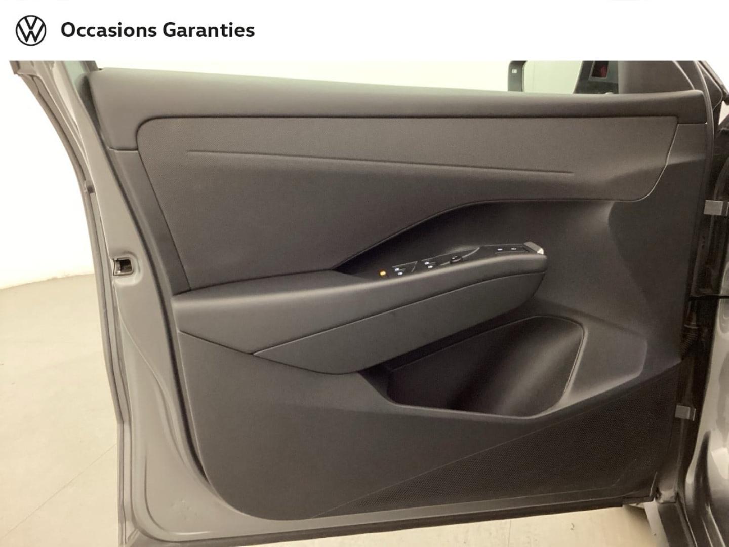 Voitures occasions VOLKSWAGEN T-ROC Life Nice