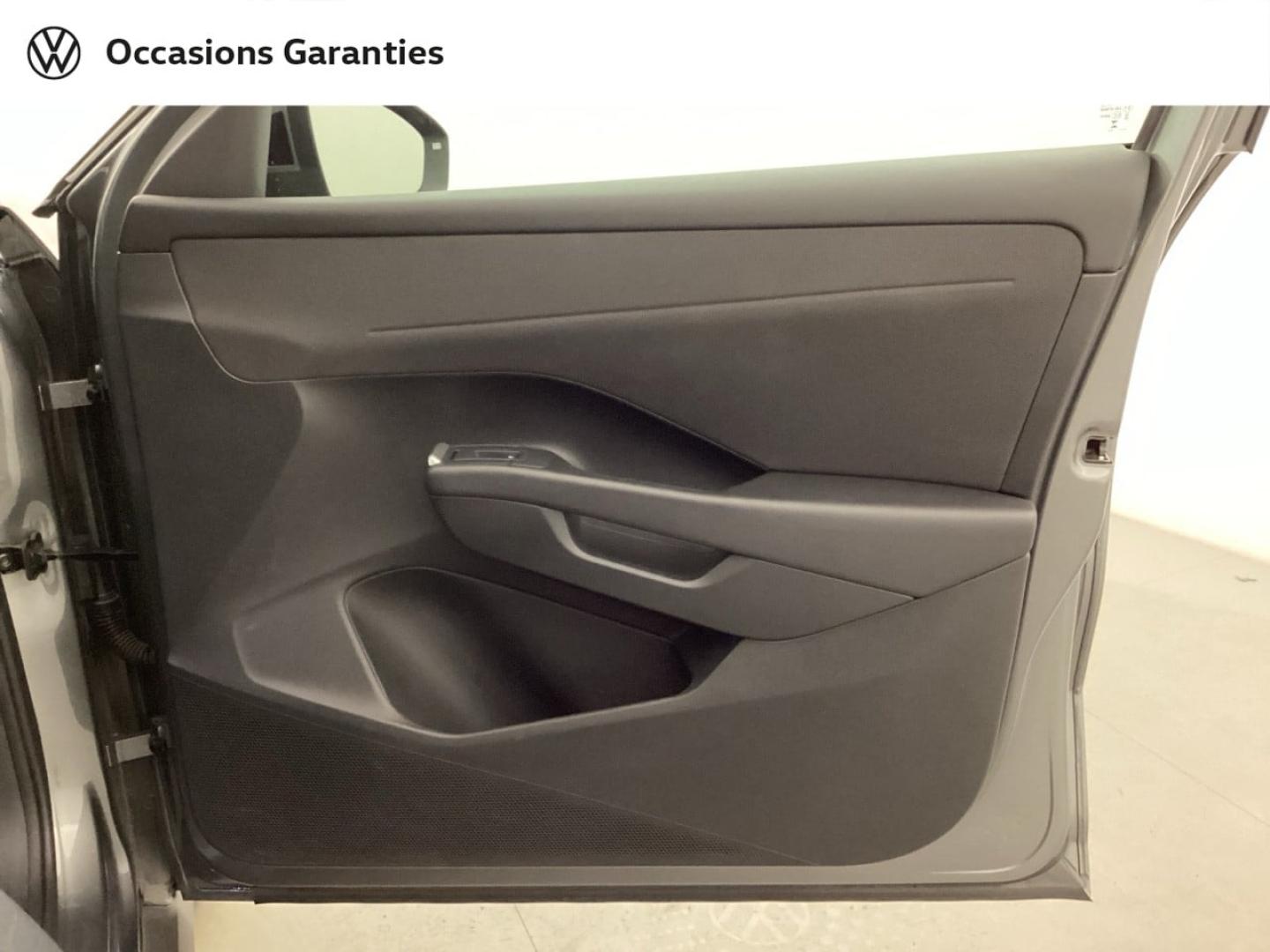 Voitures occasions VOLKSWAGEN T-ROC Life Nice