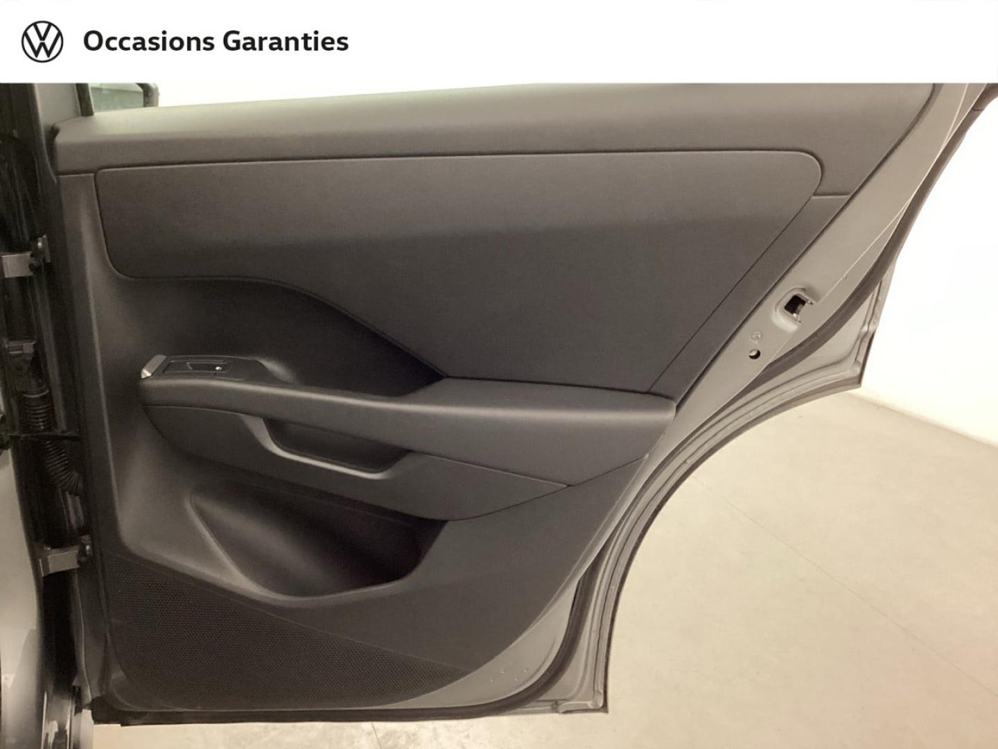 Voitures occasions VOLKSWAGEN T-ROC Life Nice