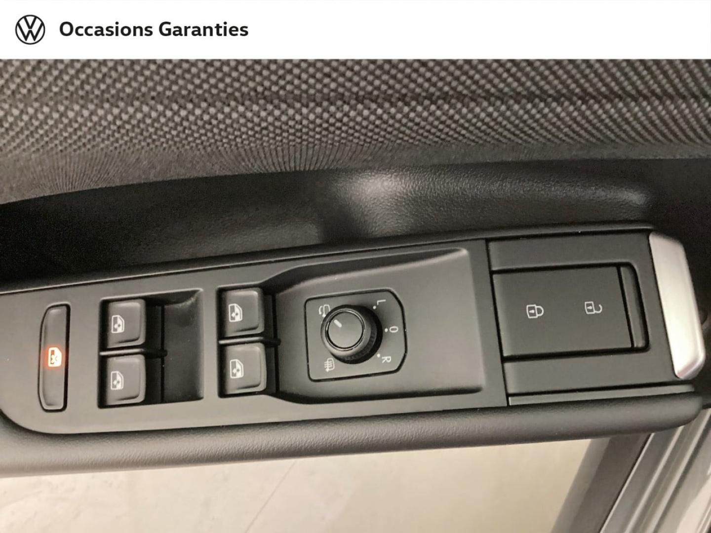Voitures occasions VOLKSWAGEN T-ROC Life Nice