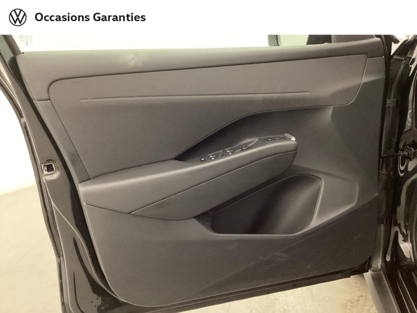 Voitures occasions VOLKSWAGEN T-ROC Life Nice