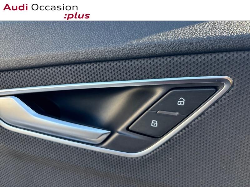 Voitures occasions Audi Q2 S line Mougins