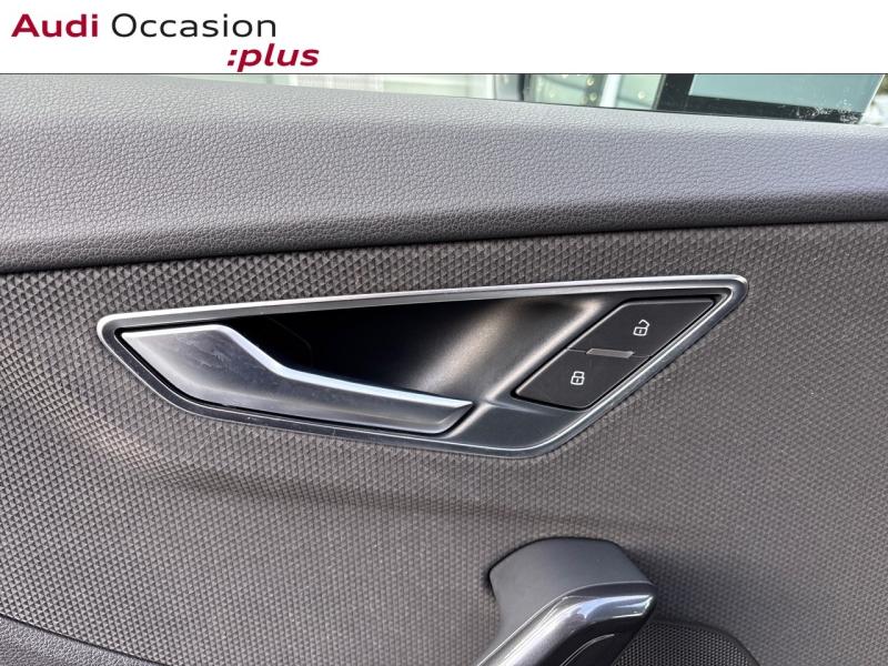 Voitures occasions Audi Q2 S line Mougins