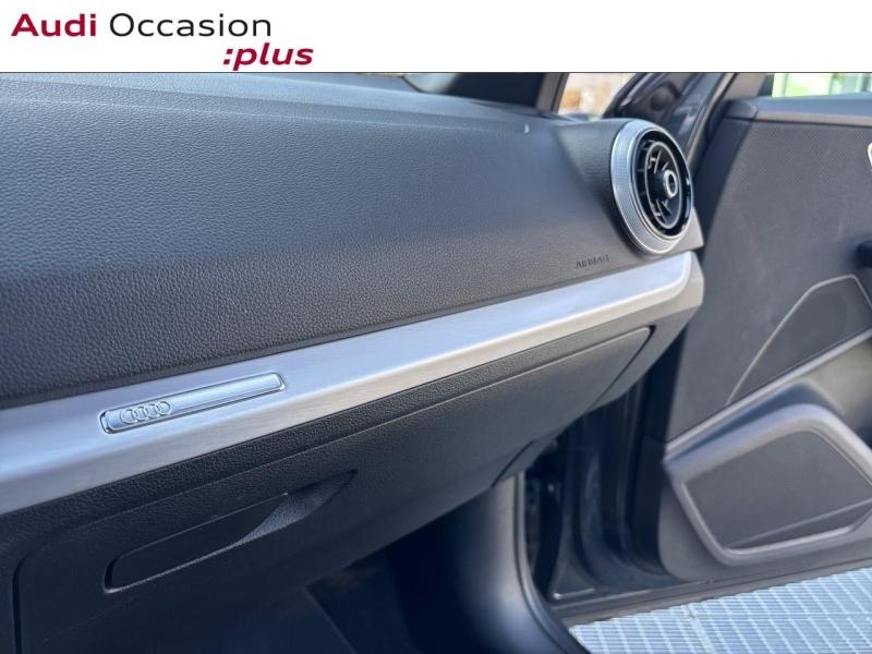 Voitures occasions Audi Q2 S line Mougins