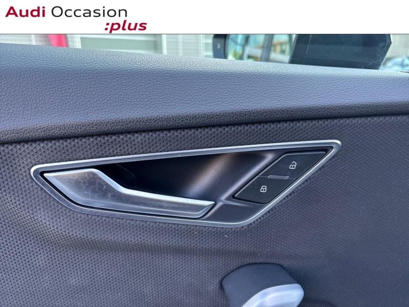 Voitures occasions Audi Q2 S line Mougins
