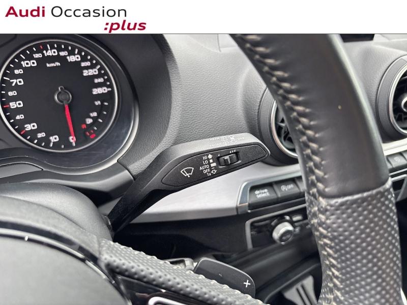 Voitures occasions Audi Q2 S line Mougins