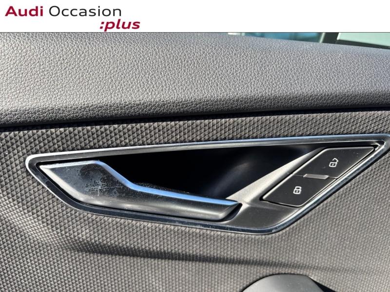 Voitures occasions Audi Q2 S line Mougins