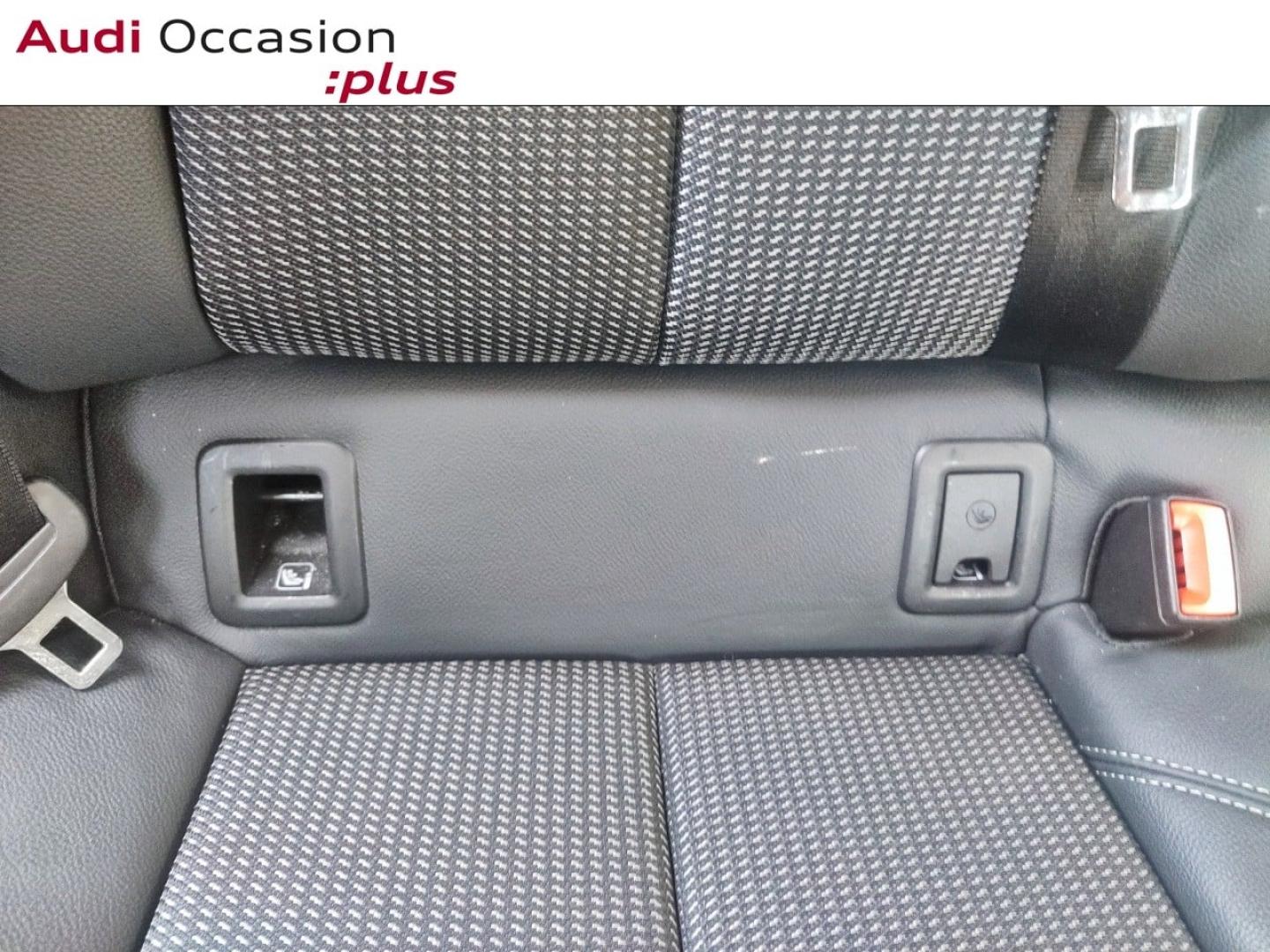 Voitures occasions Audi Q2 S line Mougins