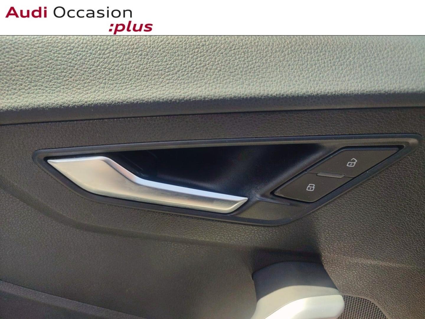 Voitures occasions Audi Q2 S line Mougins