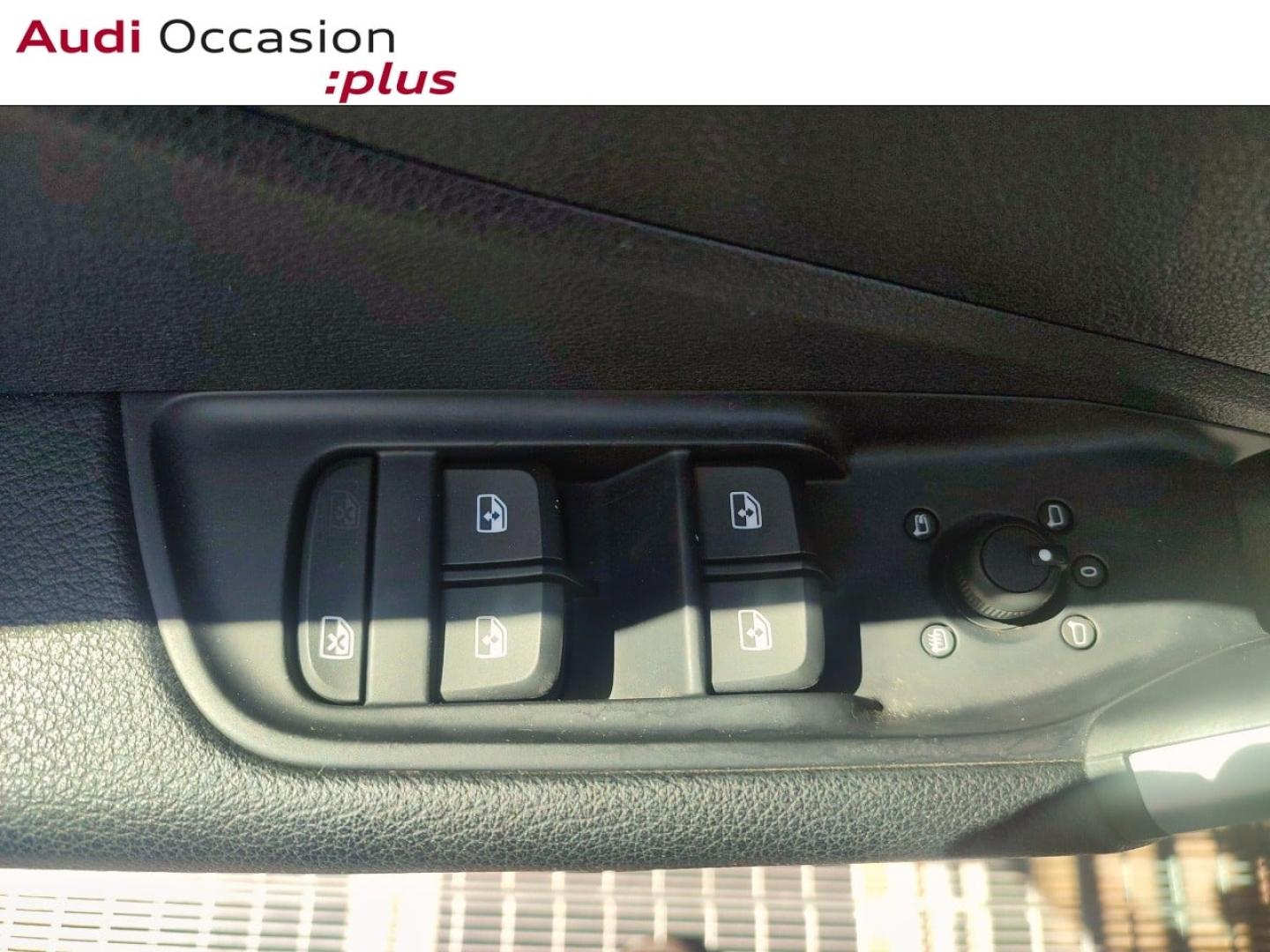 Voitures occasions Audi Q2 S line Mougins