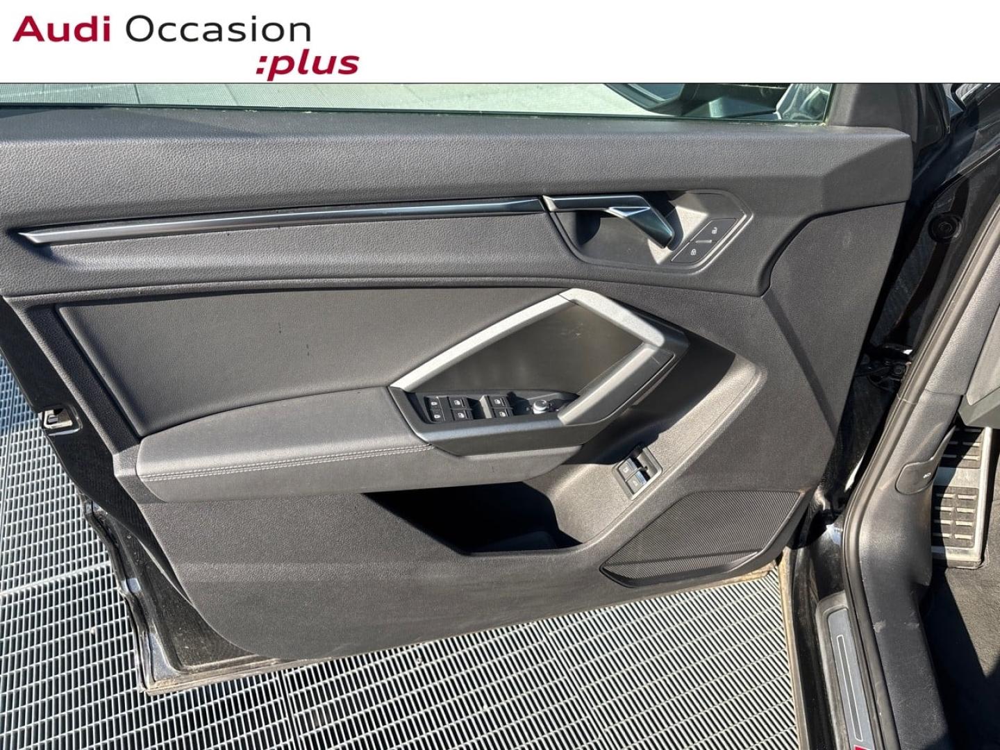 Voitures occasions Audi Q3 Sportback S line Mougins