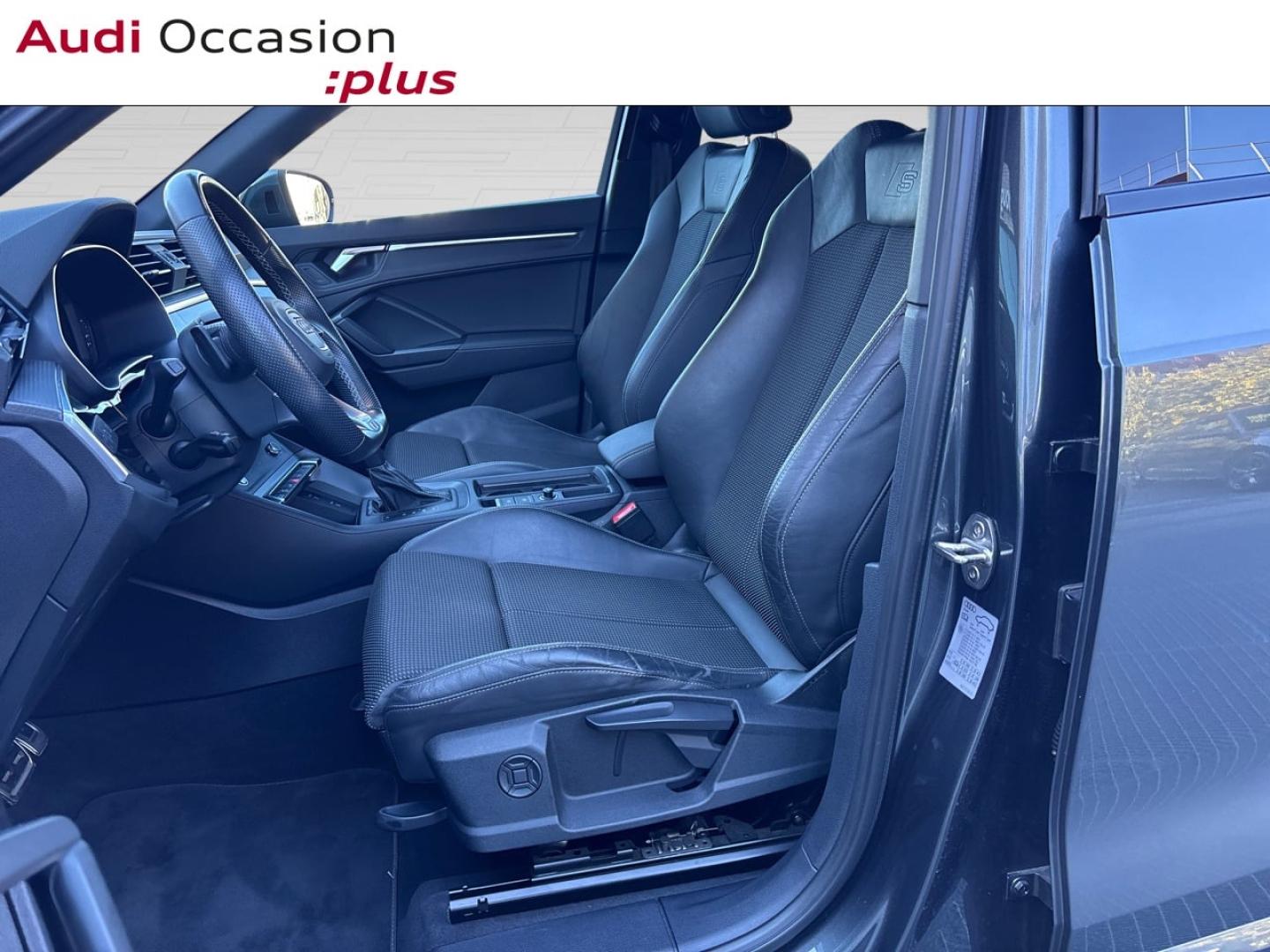 Voitures occasions Audi Q3 S line Mougins