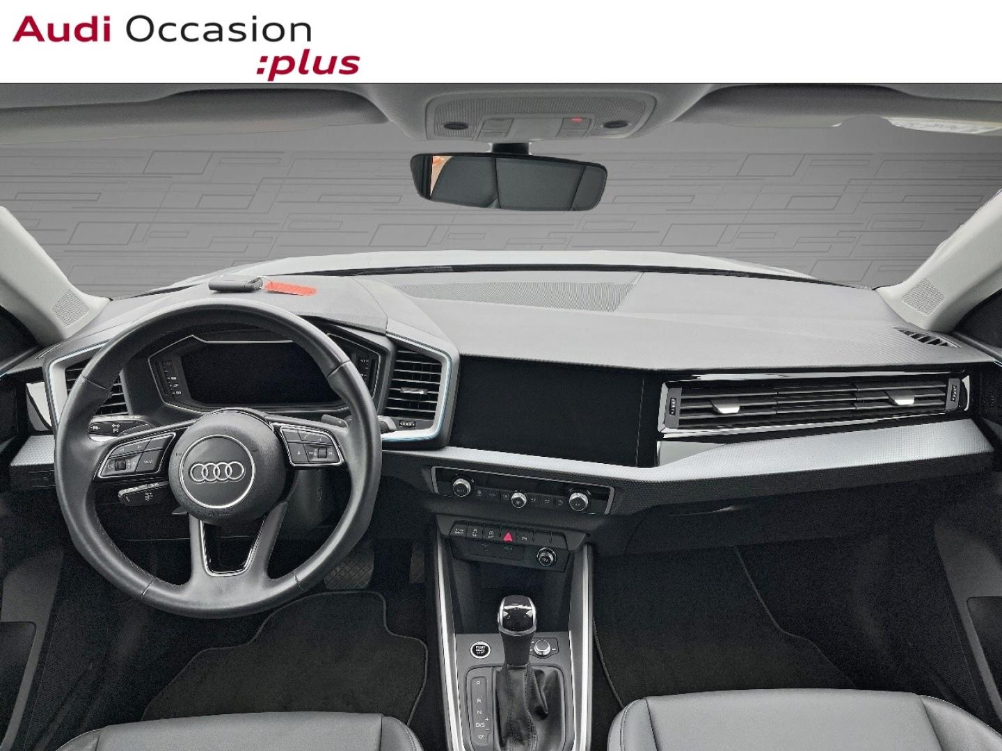 Voitures occasions Audi A1 Sportback Design luxe Rezé