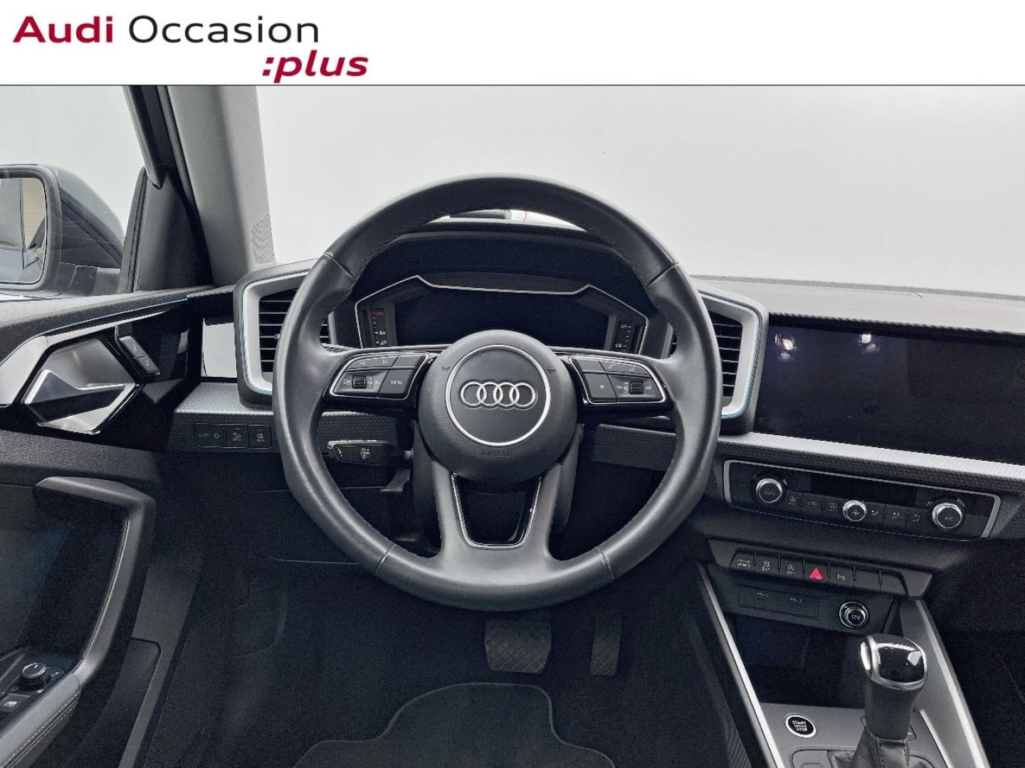 Voitures occasions Audi A1 Sportback Design luxe Rezé