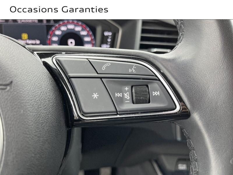 Voitures occasions Audi A1 Sportback Design luxe Rezé