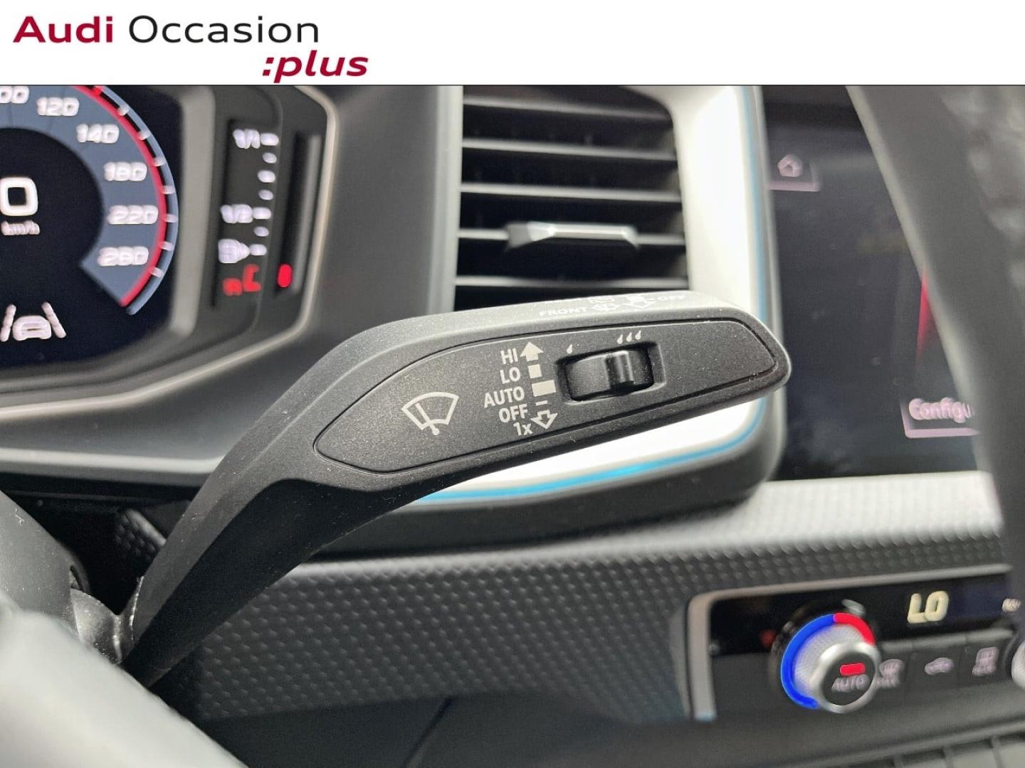 Voitures occasions Audi A1 Sportback Design luxe Rezé