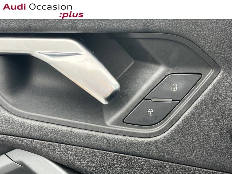 Voitures occasions Audi Q3 S line Rezé