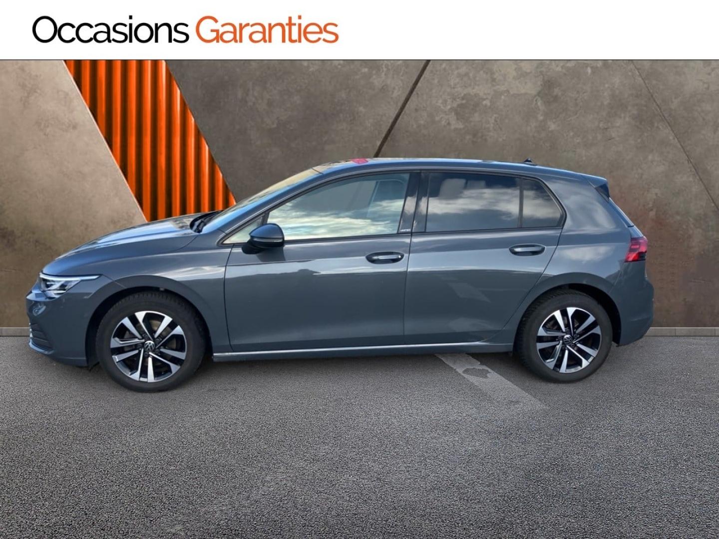 Voitures occasions VOLKSWAGEN GOLF Active Thionville
