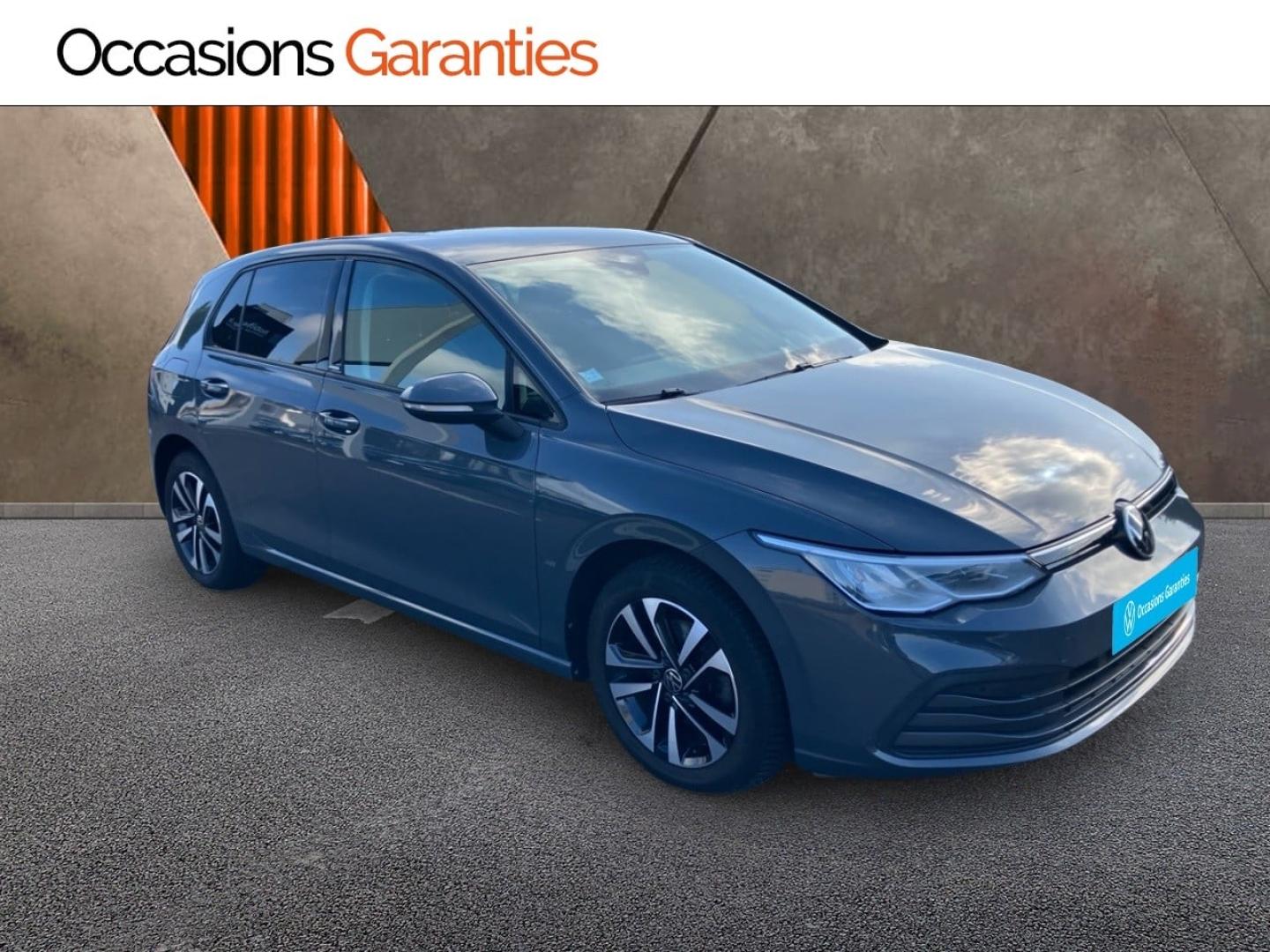 Voitures occasions VOLKSWAGEN GOLF Active Thionville