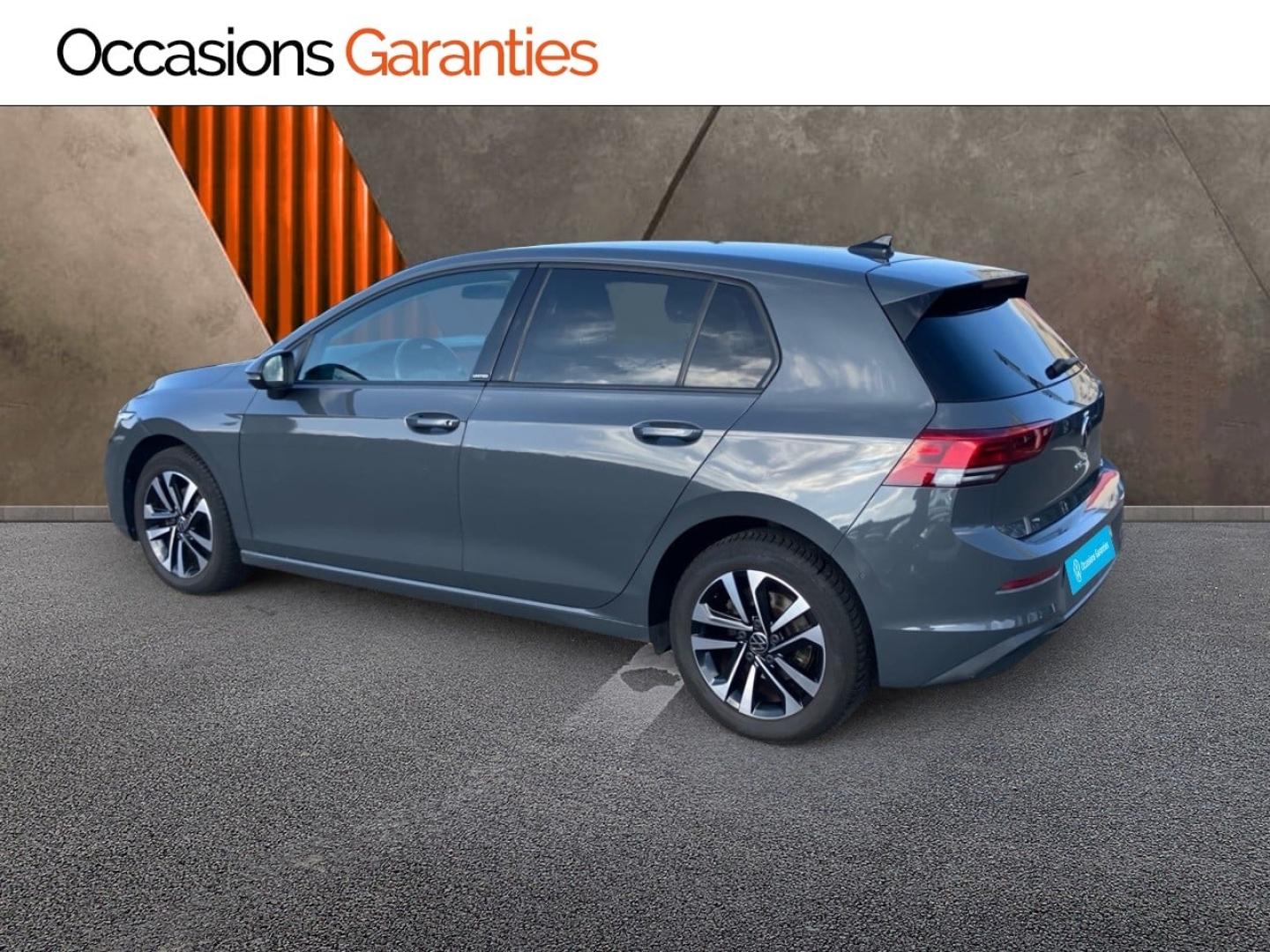 Voitures occasions VOLKSWAGEN GOLF Active Thionville