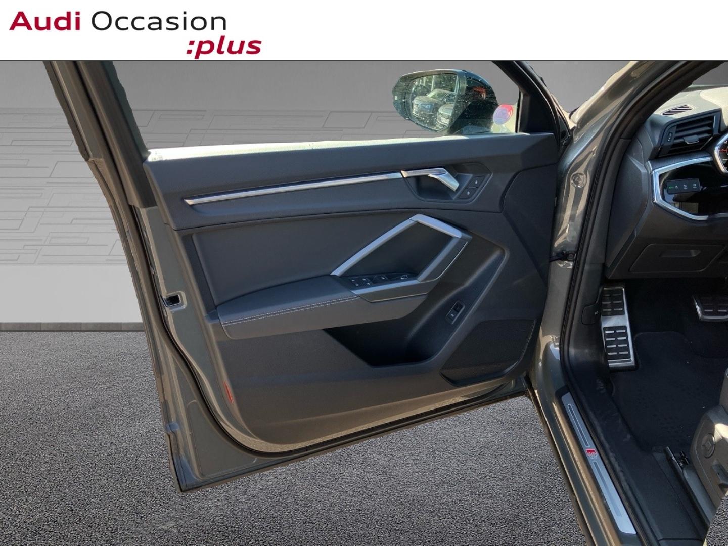 Voitures occasions Audi Q3 S line Augny
