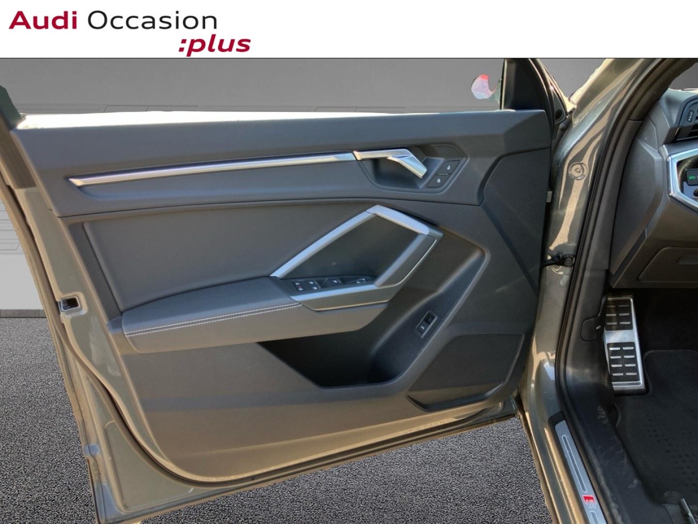 Voitures occasions Audi Q3 S line Augny