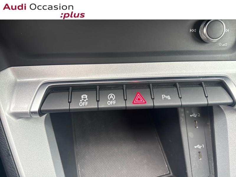 Voitures occasions Audi Q3 Design Lens
