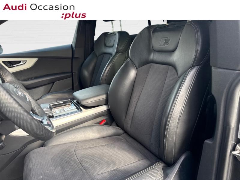 Voitures occasions Audi Q8 S line Lille