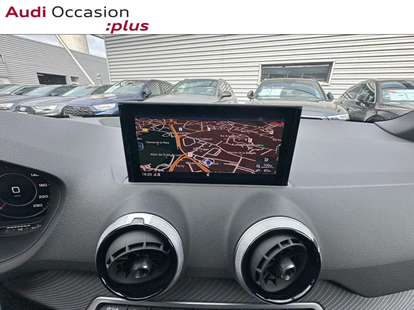 Voitures occasions Audi Q2 S line Lille