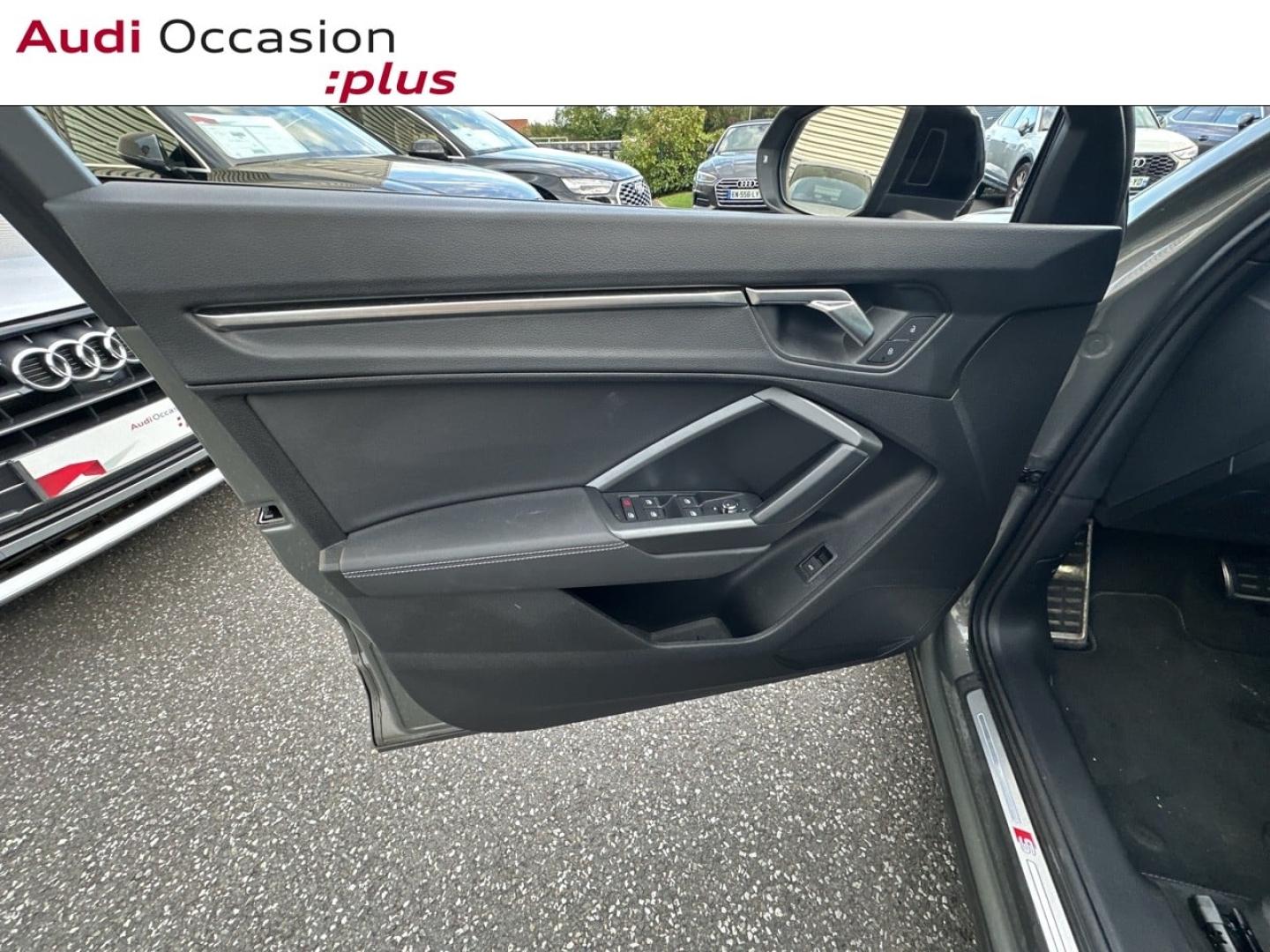 Voitures occasions Audi Q3 Sportback S line Lille
