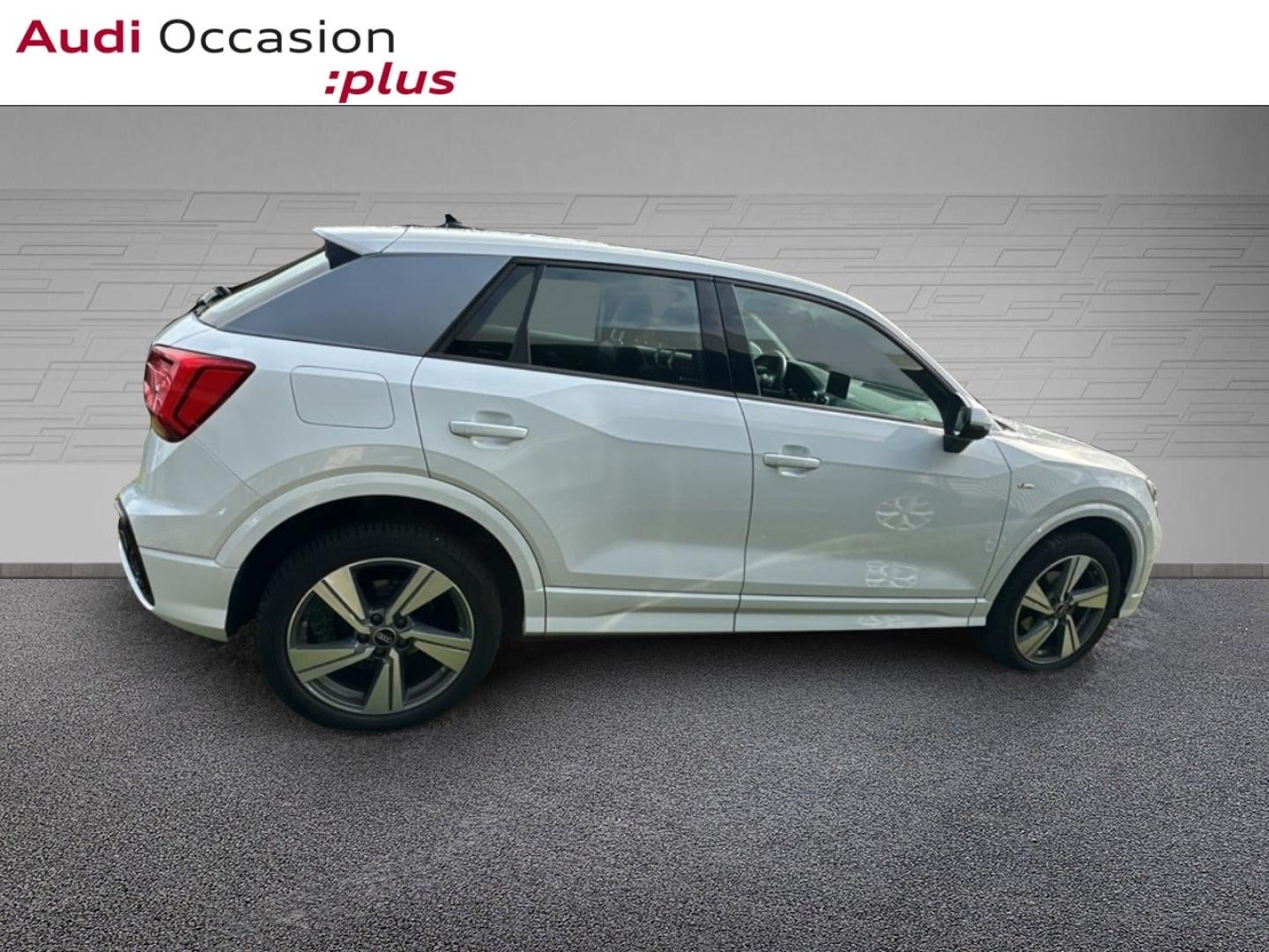Voitures occasions Audi Q2 S line Lille
