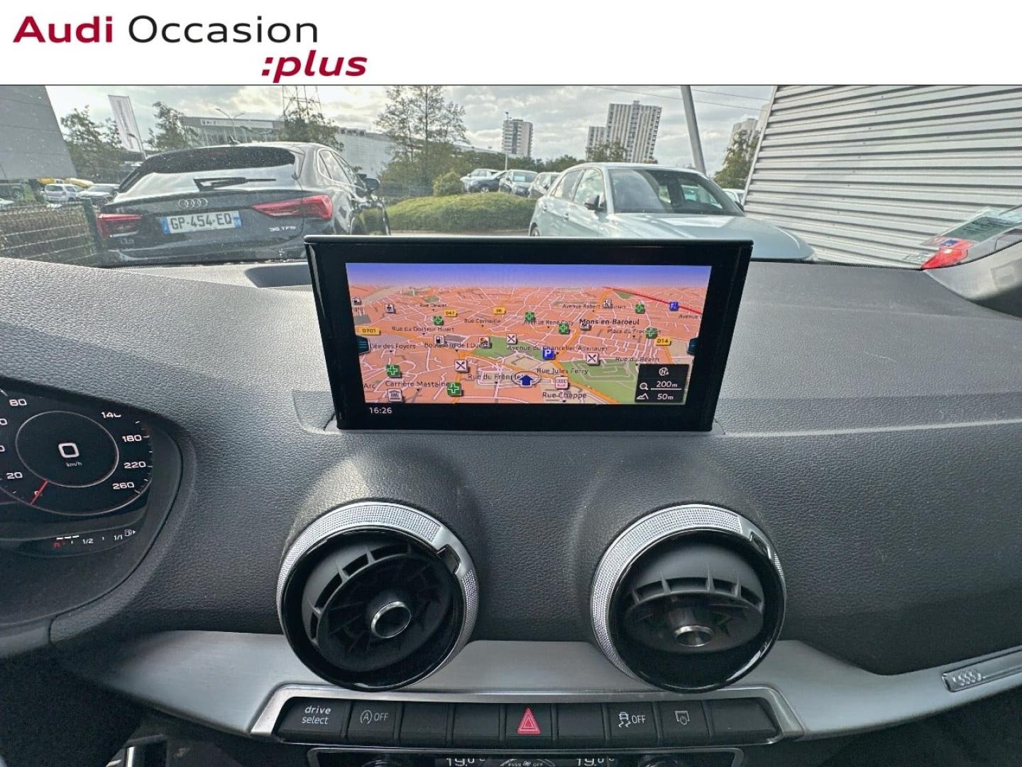 Voitures occasions Audi Q2 S line Lille