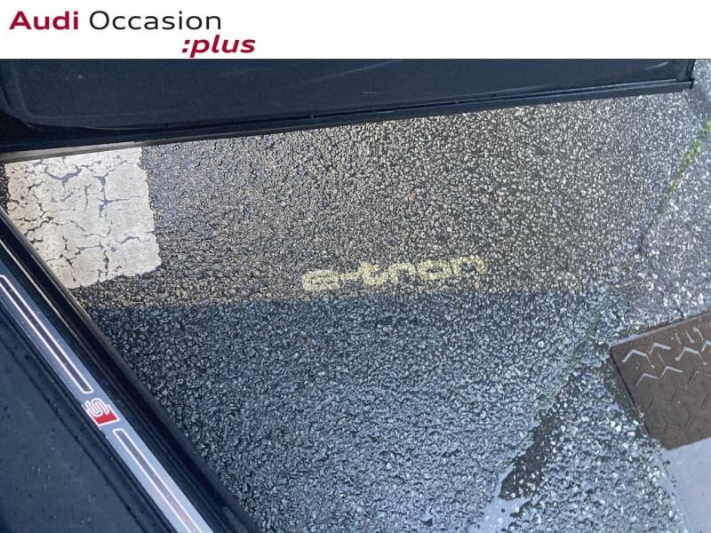 Voitures occasions Audi Q8 E-TRON S Line Lille
