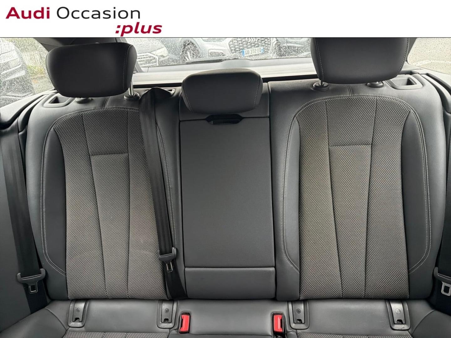 Voitures occasions Audi A4 Avant S line Lille