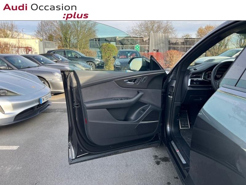 Voitures occasions Audi Q8 Compétition Lille
