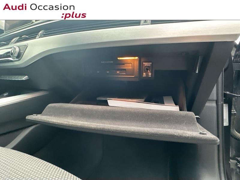 Voitures occasions Audi A4 Avant S line Lille