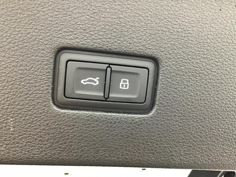 Voitures occasions Audi Q8 Avus extended Lille