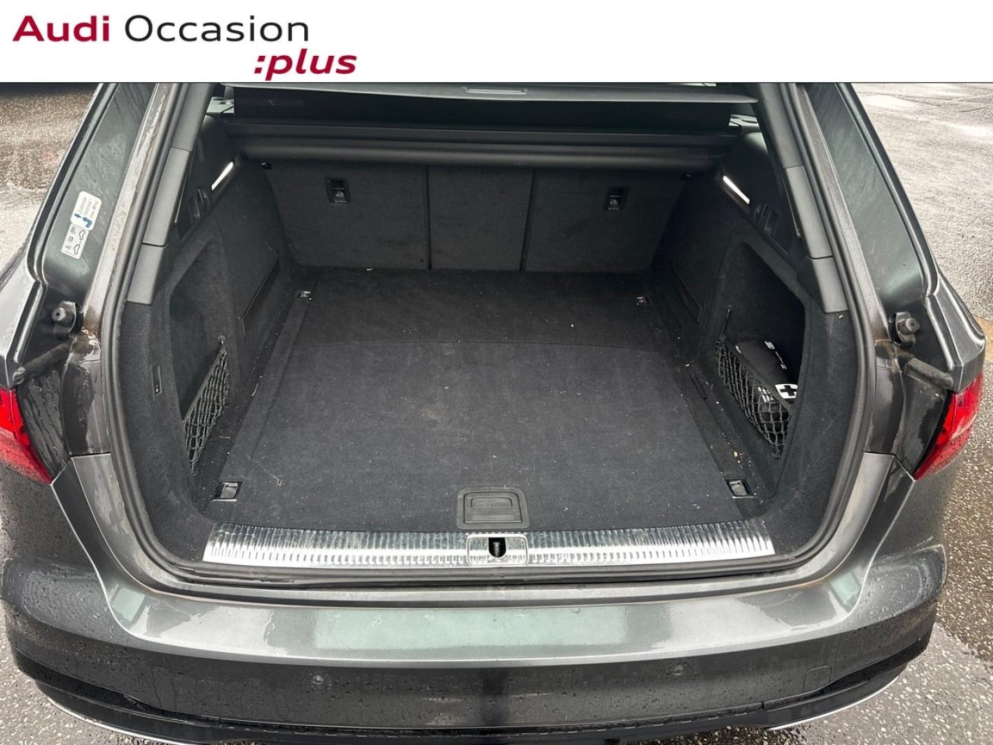 Voitures occasions Audi A4 Avant S line Lille