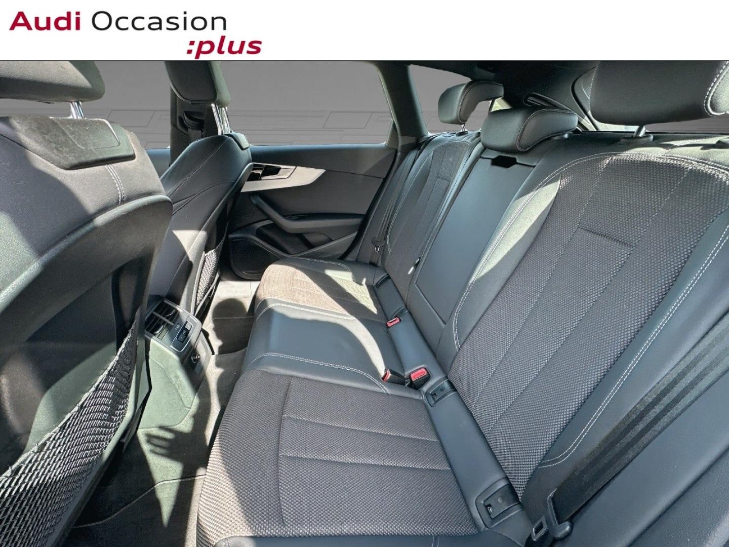 Voitures occasions Audi A4 Avant S line Lille