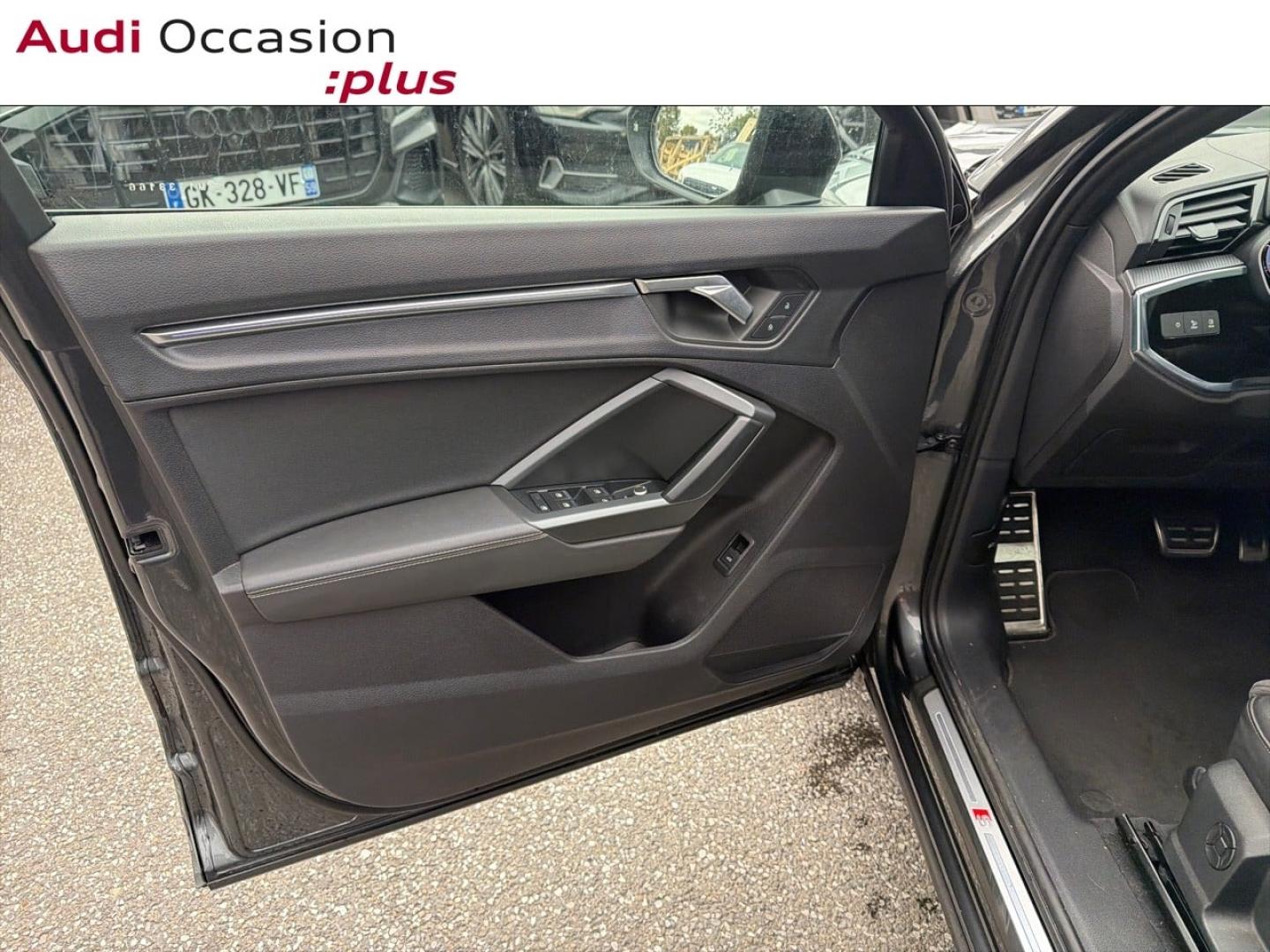 Voitures occasions Audi Q3 Sportback S line Lille