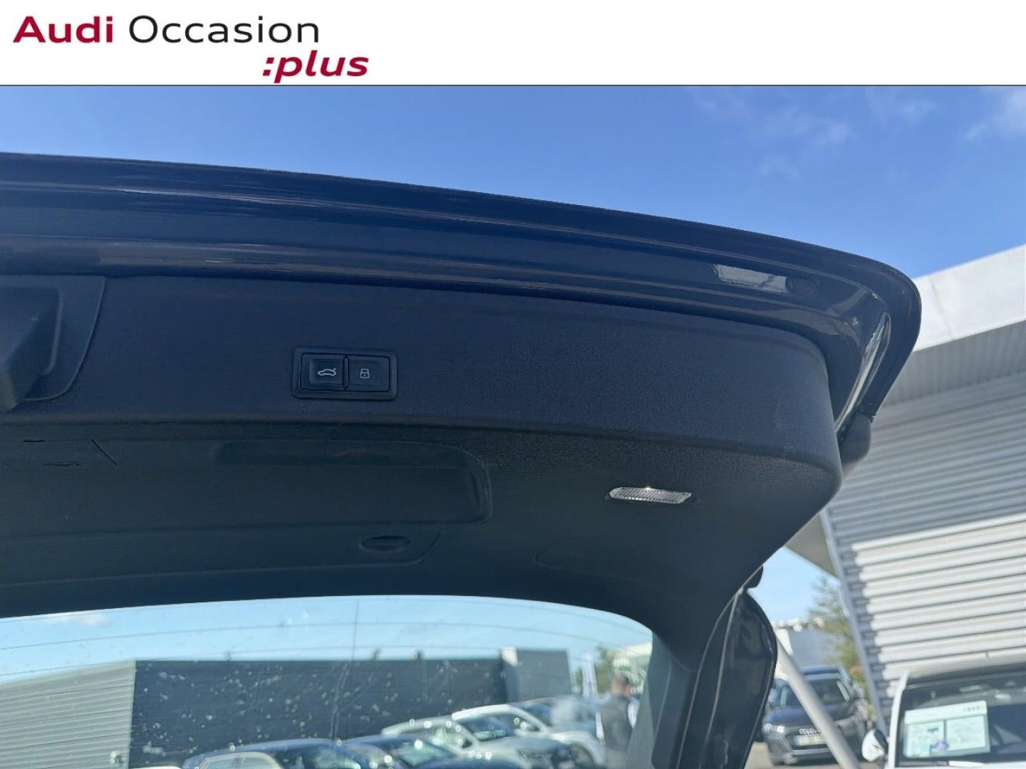 Voitures occasions Audi A4 Avant S line Lille