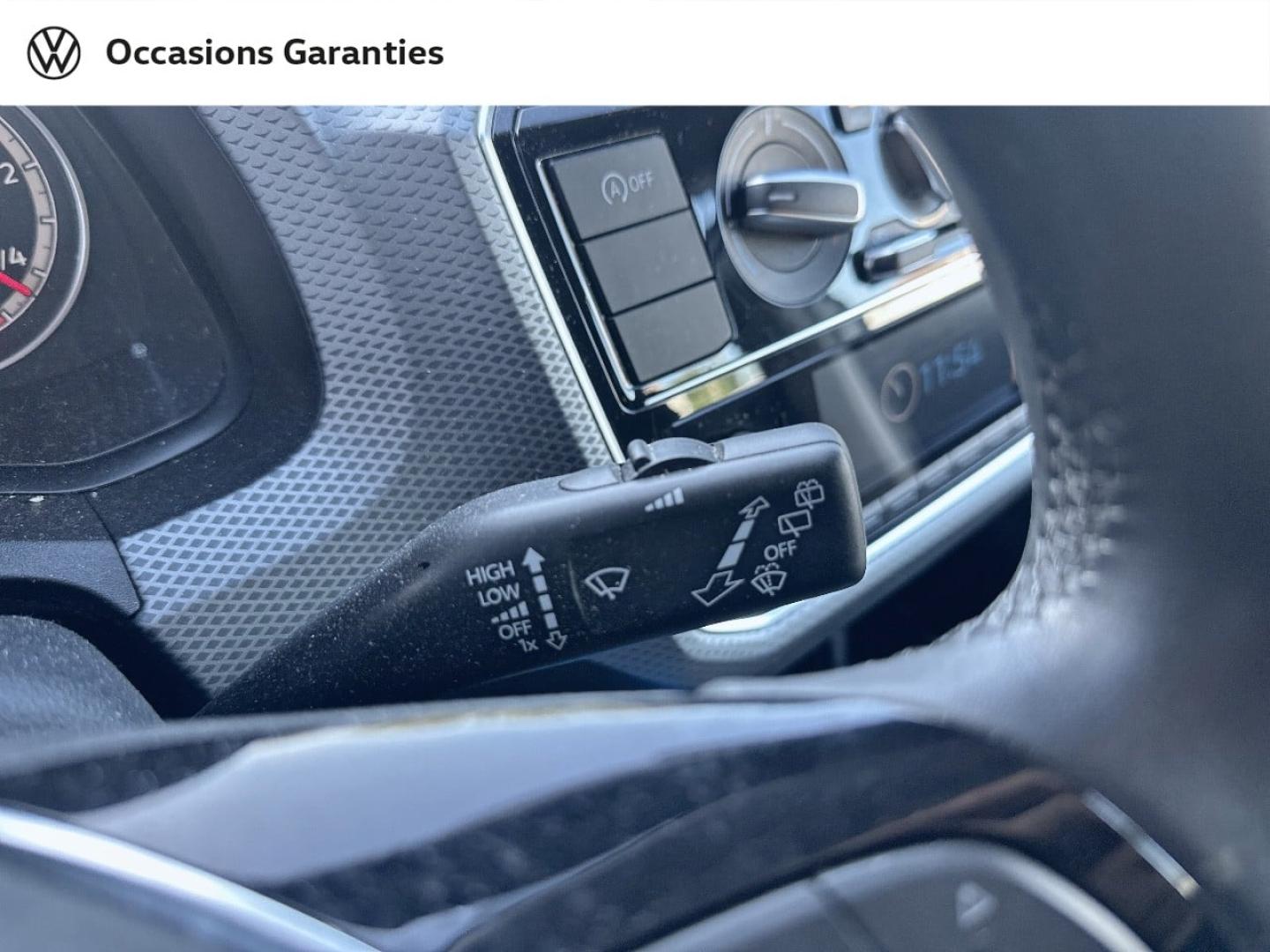 Voitures occasions VOLKSWAGEN up! Active Lille