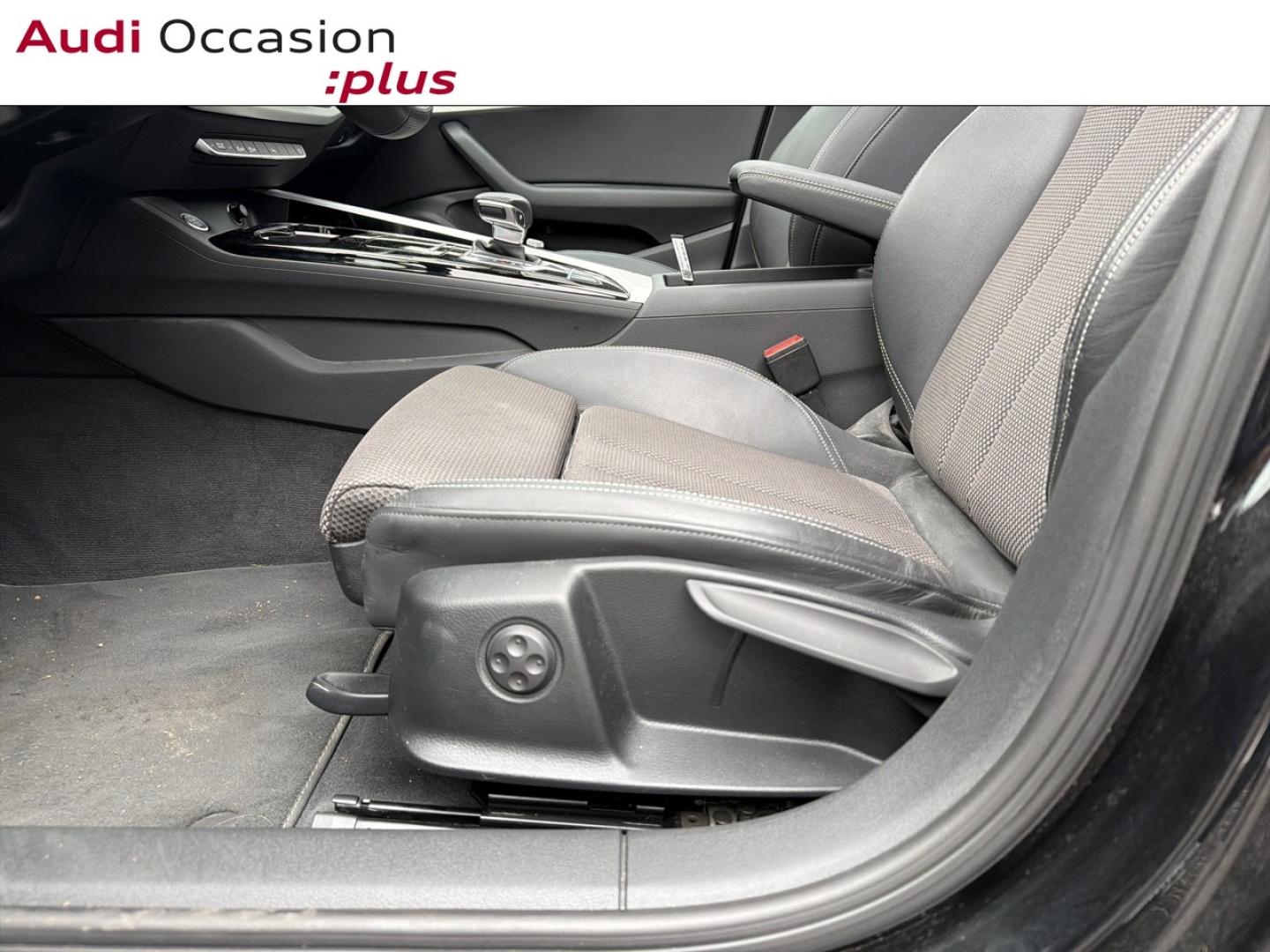 Voitures occasions Audi A4 Avant S line Lille