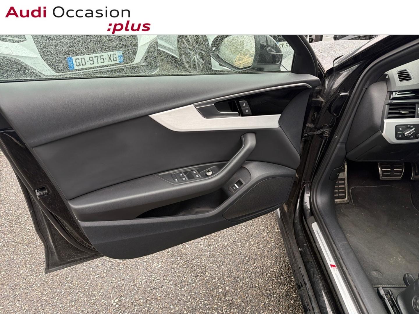 Voitures occasions Audi A4 Avant S line Lille